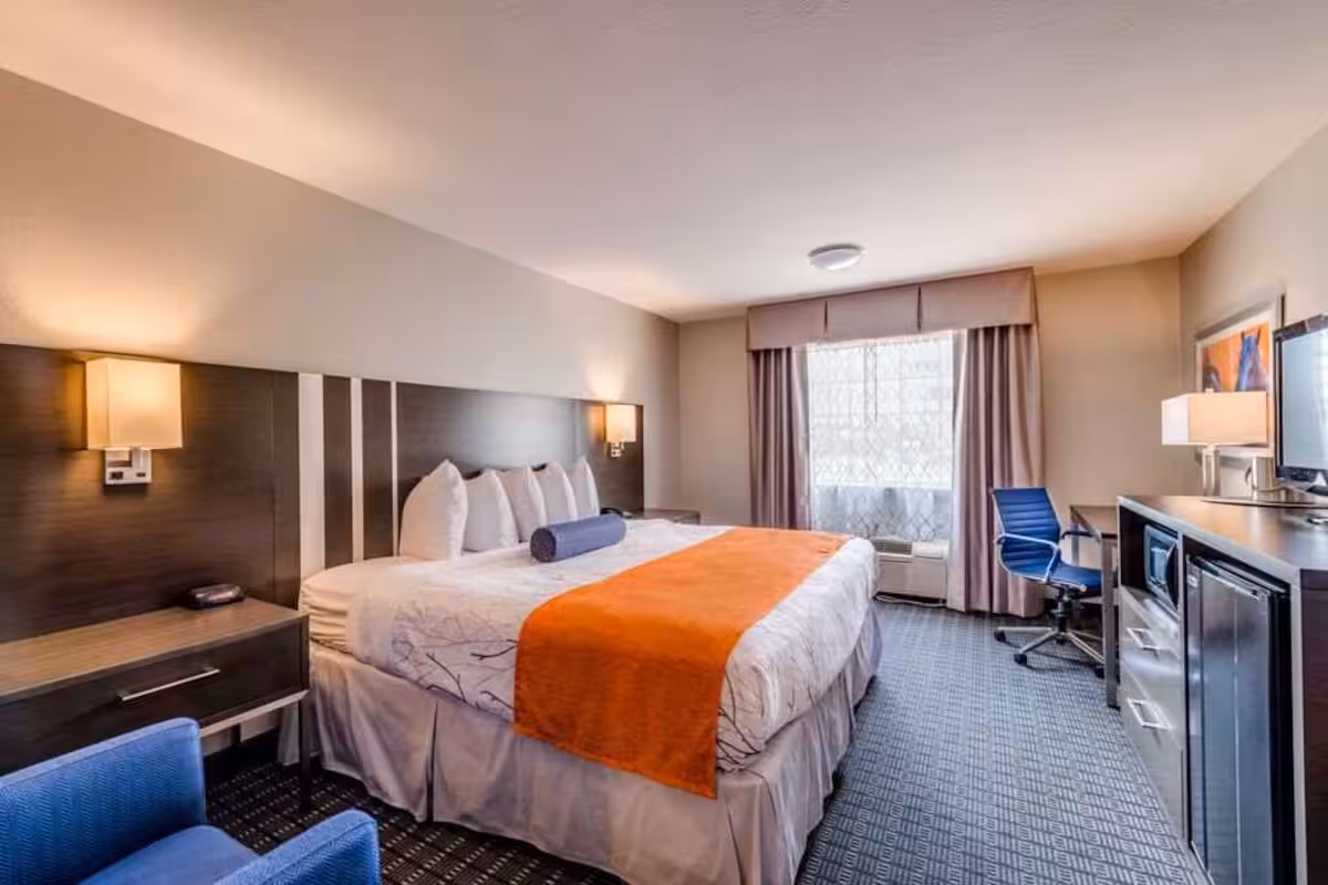 Standard King Room preview